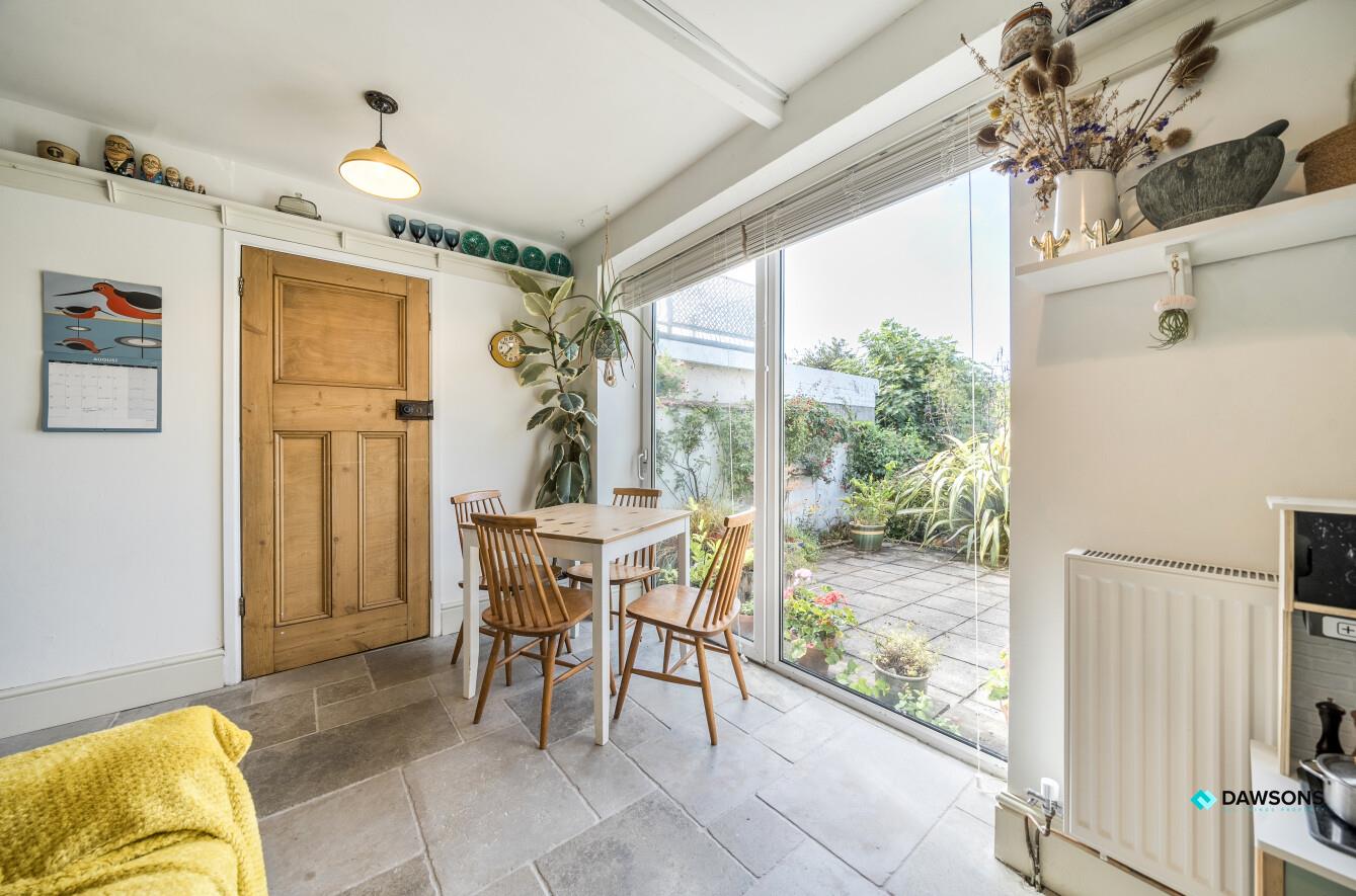 Tyrwaun, Pwll, Llanelli, SA15 4AY